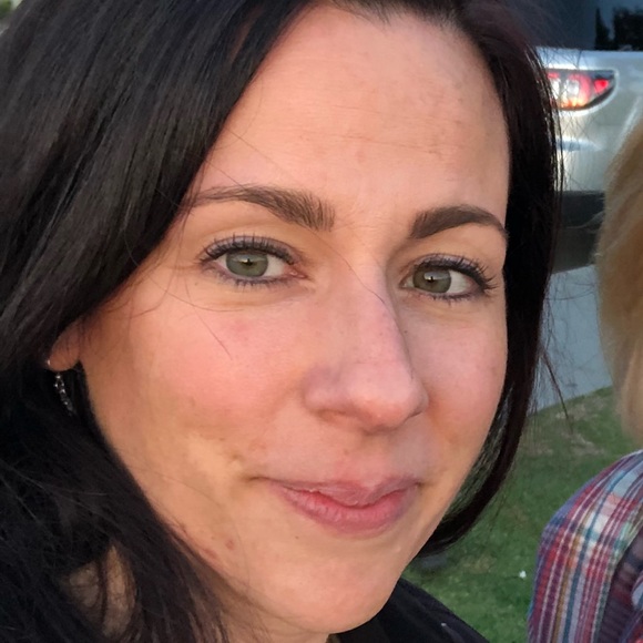 Meet your Posher, Katie - Picture 1 of 1